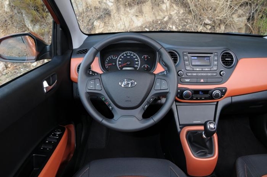 Hyundai i10: recenzja, dane techniczne, zdjęcia