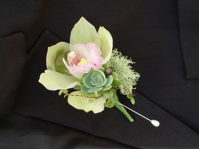 Boutonnieres własnymi rękami Boutonnieres własnymi rękami