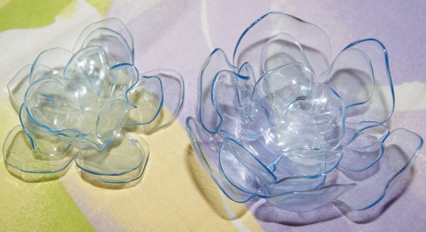 Kwiaty z plastikowych butelek: mistrzowska klasa do robienia plastikowych rękodzieł własnymi rękami