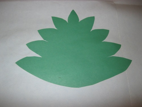 Bajeczny paw wykonany z kolorowego papieru