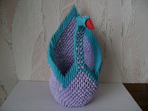 Jak zrobić origami łabędzia z modułów - instrukcje krok po kroku ze zdjęciami i filmami