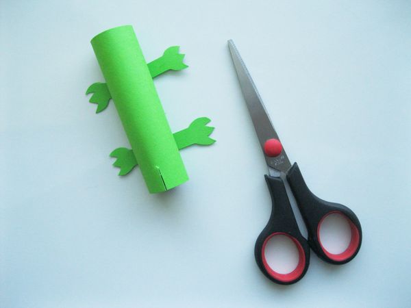 Krokodyl z kolorowego papieru własnymi rękami