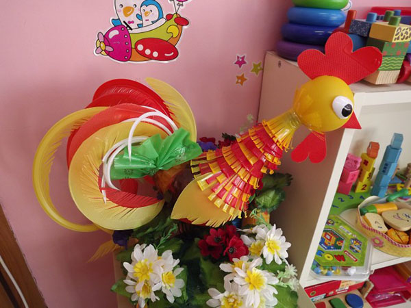 Nowe rękodzieło z plastikowych butelek własnymi rękami do ogrodu i sadu