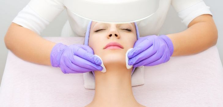 Czym jest peeling chemiczny? 