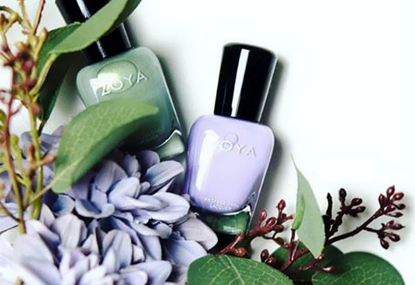 Idealny pastelowy manicure z lakierami Zoya Charming 2017
