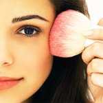 Jak prawidłowo zastosować blusher Jak prawidłowo zastosować blusher
