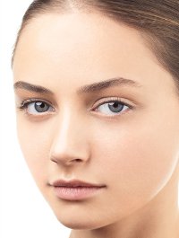 Jak zrobić naturalny makijaż? Jak zrobić naturalny makijaż?