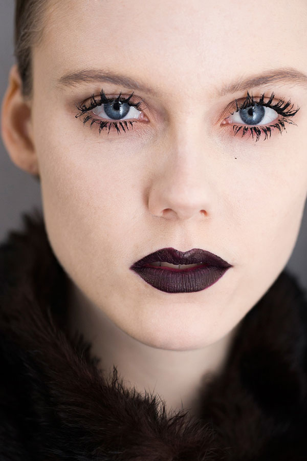 Mascara i kolekcja produktów do perfekcyjnego makijażu. Trendy makijażu jesień-zima 2016