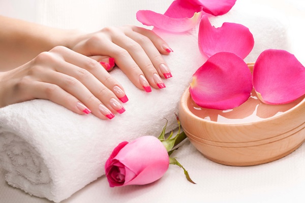 Połączony manicure
