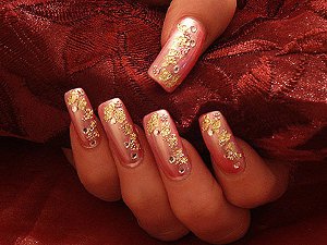 Manicure z folią