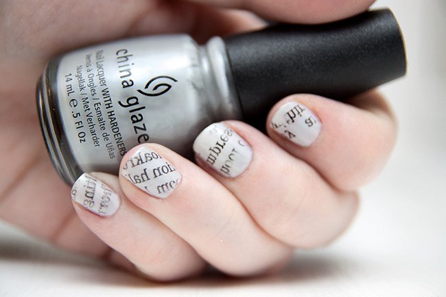 Manicure przy pomocy gazety Manicure przy pomocy gazety