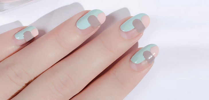Modny pastelowy manicure: najlepsze przykłady blogerów na Instagramie