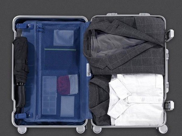 Bezpieczna podróż: "inteligentna" walizka Xiaomi Smart Suitcase