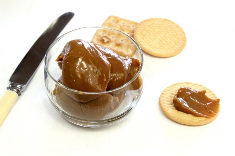 Jak gotować skondensowane mleko w puszce?