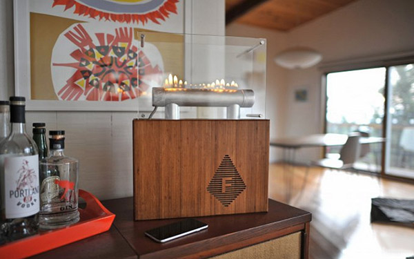 Magia ognia: kominek kolumnowy Fireside Audiobox