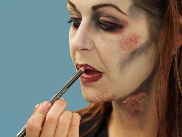 Przerażający makijaż na Halloween własnymi rękami dla dziewczynek i dziewcząt