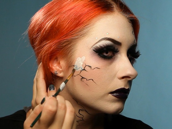 Przerażający makijaż na Halloween własnymi rękami dla dziewczynek i dziewcząt