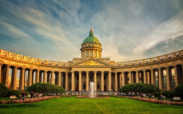 Jakiej pogody można się spodziewać w St. Petersburgu w czerwcu 2016 roku