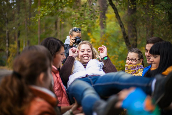 Dedykacja dla studentów: skrypty, konkursy, zmiany piosenki