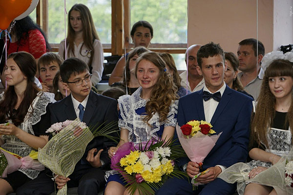 Piękne gratulacje z okazji ukończenia szkoły w 2017 roku w klasie 9 i 11
