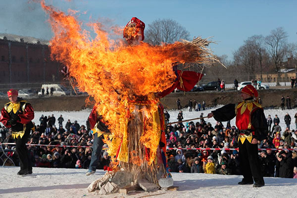 Gratulacje dla Maslenitsa 2017