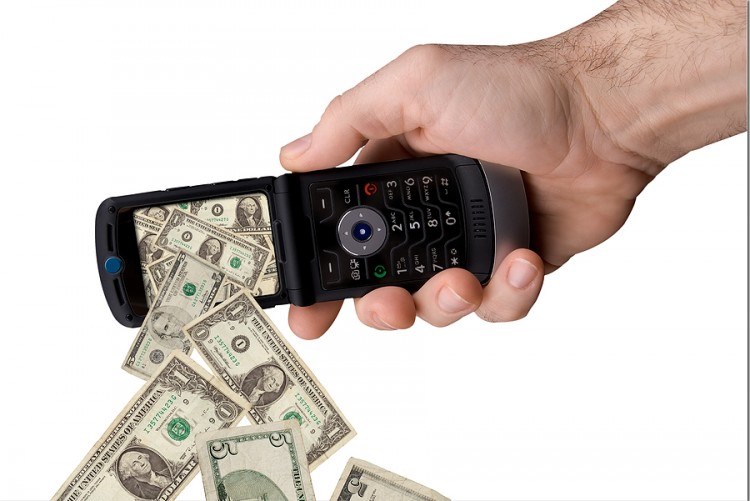 telefon i pieniądze