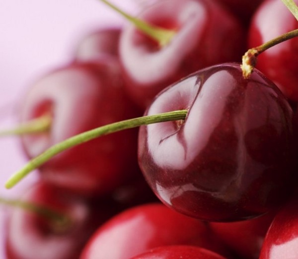 Wino, wiśnia, prosty przepis z wódką, bez drożdży. Jak zrobić wino wiśniowe w domu z rękawiczką Wino, wiśnia, prosty przepis z wódką, bez drożdży. Jak zrobić wino wiśniowe w domu z rękawiczką