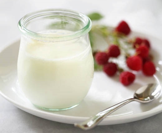 Jak przygotować jogurt z zaczynem w domu