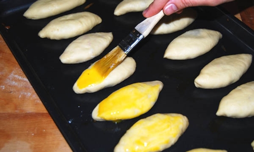 Jak upiec ciasta z ziemniakami w piecu - krok po kroku, przepis na zdjęcie Zdjęcie przepisu placki z ziemniakami