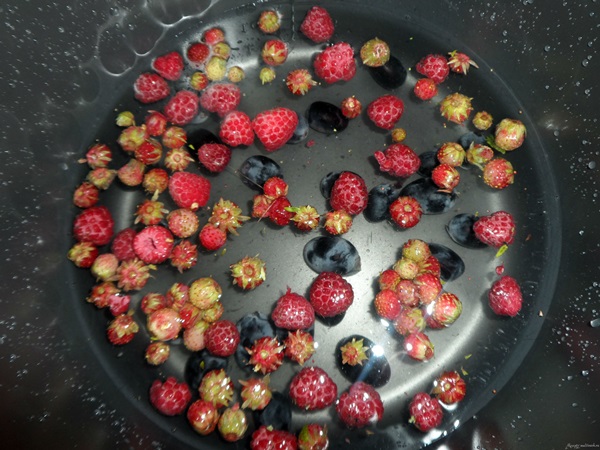 Pyszny kompot z malin na zimę