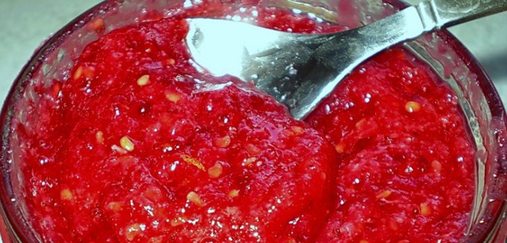Maliny z cukrem na zimę bez gotowania, Pyatiminutka, w zamrażarce. Przepis na świeże maliny, tarty z cukrem