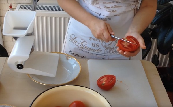 Pomidory w swoim własnym soku na zimę, przepisy ze zdjęciami