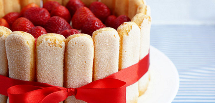 Wakacyjny przepis na truskawkowe tiramisu dla pięknych pań