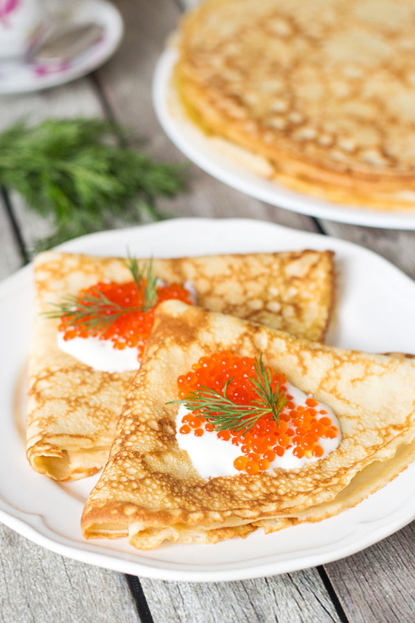 Oryginalne przepisy na naleśniki w Pancake Day 2017 krok po kroku ze zdjęciem: na mleku, kefirze, drożdżach, z nadzieniami na każdy gust