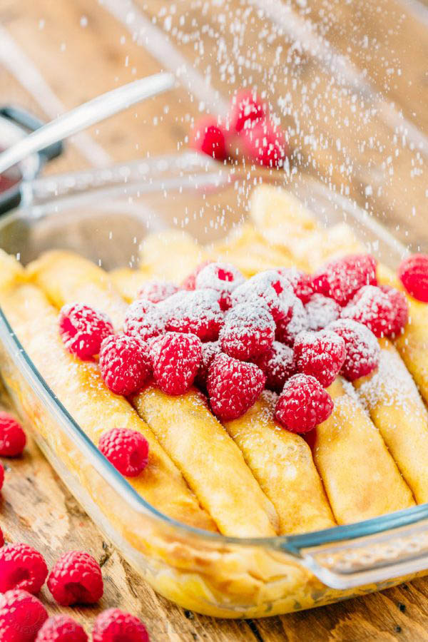 Oryginalne przepisy na naleśniki w Pancake Day 2017 krok po kroku ze zdjęciem: na mleku, kefirze, drożdżach, z nadzieniami na każdy gust