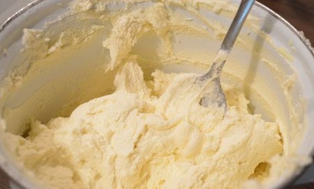 Twaróg i krem ​​śmietankowy, przepis ze zdjęciem