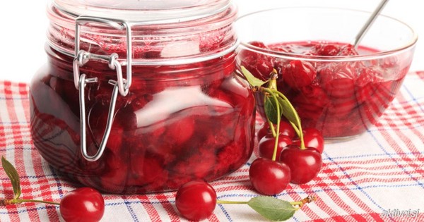 Cherry in winter - receptury - dżem z nasion i bez nasion, pięciominutowych odprawach, dżemy, galaretki bez żelatyny, kompot wiśniowy