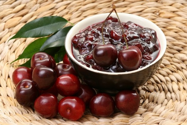 Cherry in winter - receptury - dżem z nasion i bez nasion, pięciominutowych odprawach, dżemy, galaretki bez żelatyny, kompot wiśniowy