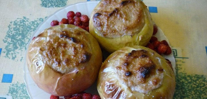 Pieczone jabłka w kuchence mikrofalowej - smaczne i przydatne!