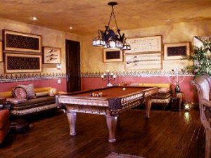 Sala bilardowa: dekoracja wnętrz Sala bilardowa: dekoracja wnętrz
