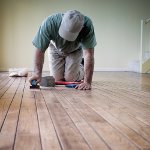 Jak wyrównać drewnianą podłogę Jak wyrównać drewnianą podłogę